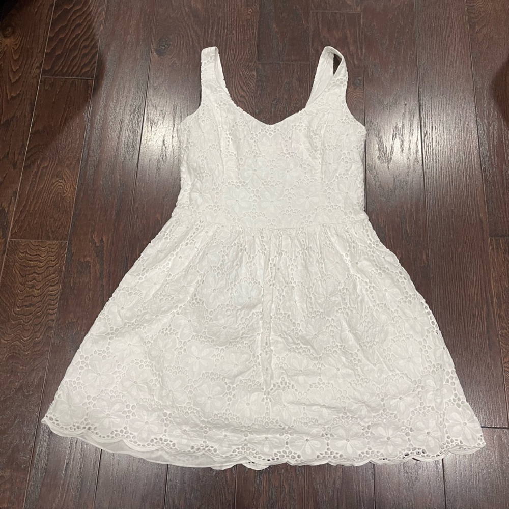 Lilly Pulitzer  Calhoun Scoop Neck Resort White Charleston Eyelet Dress Size 14* - Picture 2 of 11